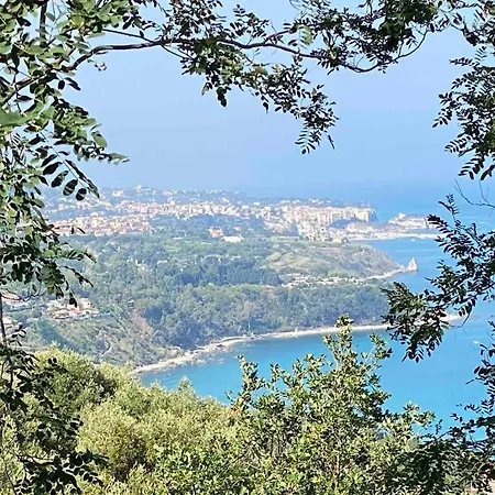 La Casa Dell'olmo Apartment Zambrone