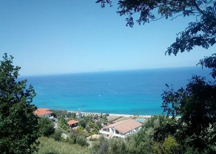 La Casa Dell'olmo ザンブローネ