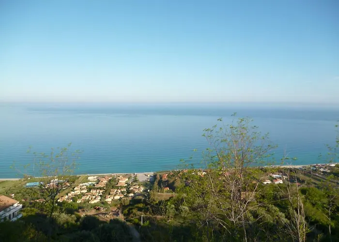 La Casa Dell'olmo アパート ザンブローネ