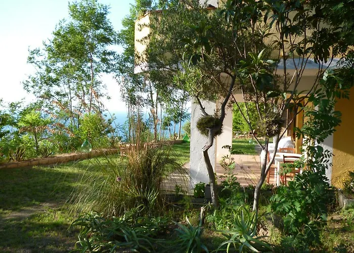 La Casa Dell'olmo ザンブローネ